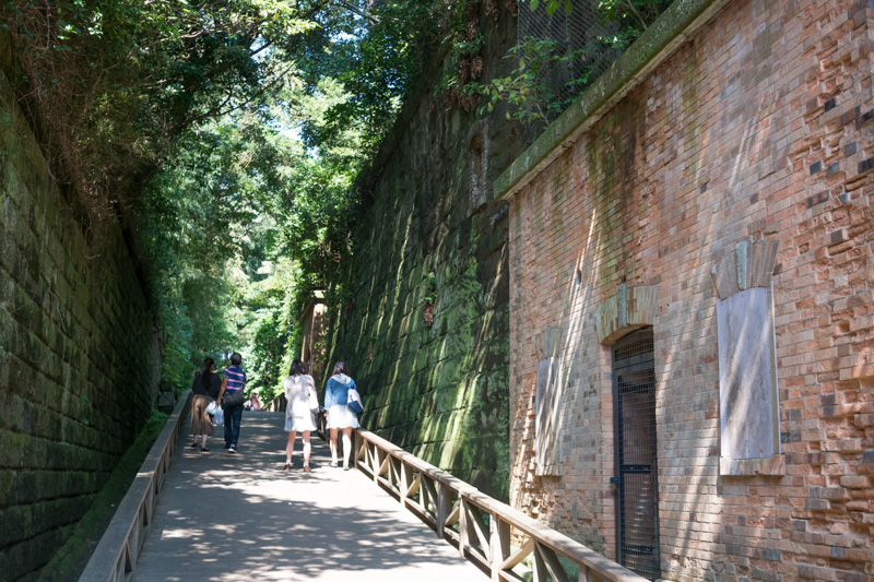 遺跡感ある猿島