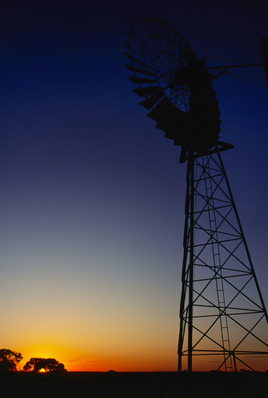 オーストラリアの風車のフリー写真素材