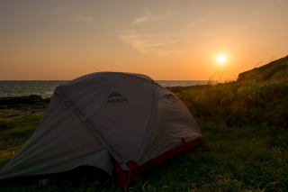 MSRのテントでの海岸キャンプ