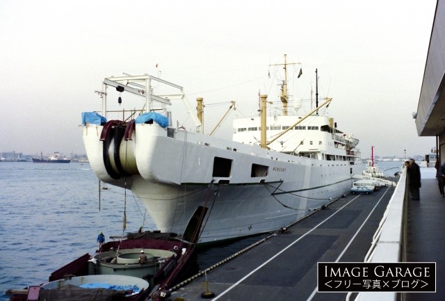 海底ケーブル敷設船、MERCURY（マーキュリー）のフリー写真素材