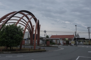 高麗川駅と日韓交流の塔