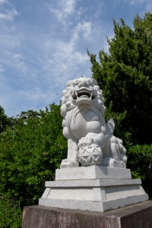 森戸神社の狛犬（右側）