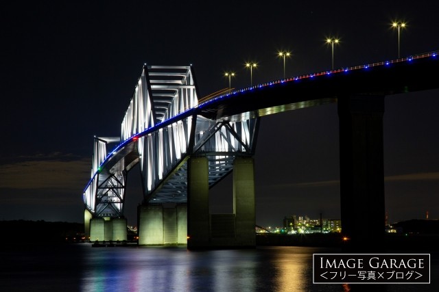 東京ゲートブリッジ'の夜景のフリー写真素材（無料画像）