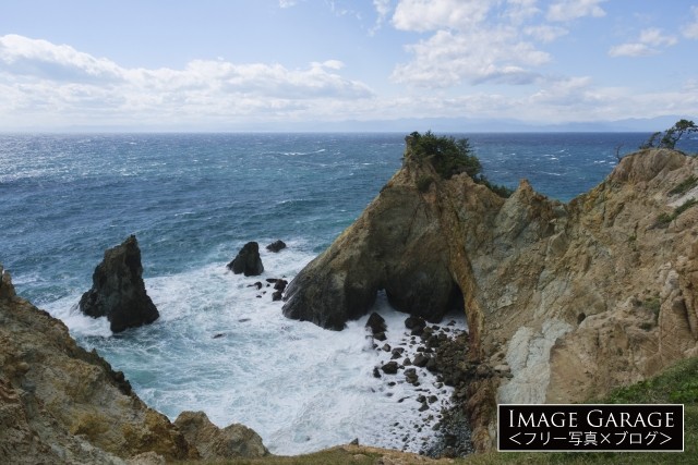 黄金崎の奇岩・馬ロックのフリー写真素材（無料画像）