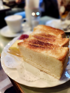 珈琲王城のバタートースト