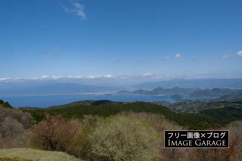 だるま山高原レストハウスから眺めた風景のフリー写真素材（無料画像）