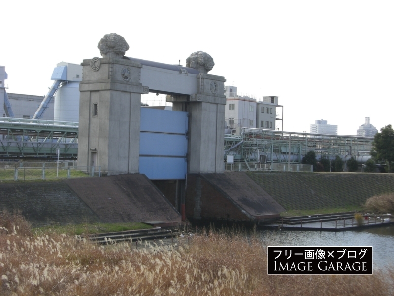 川崎河港水門のフリー写真素材（無料画像）