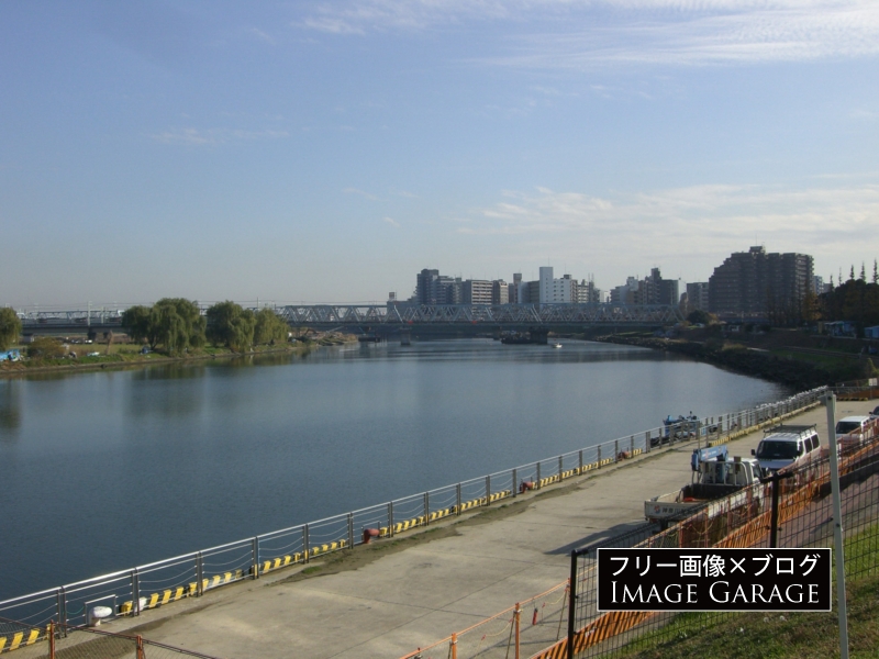 多摩川（多摩川見晴らし公園付近）のフリー写真素材（無料画像）