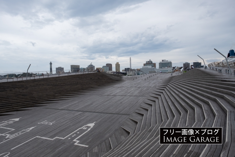 横浜港大さん橋・屋外イベント広場のフリー写真素材（無料画像）