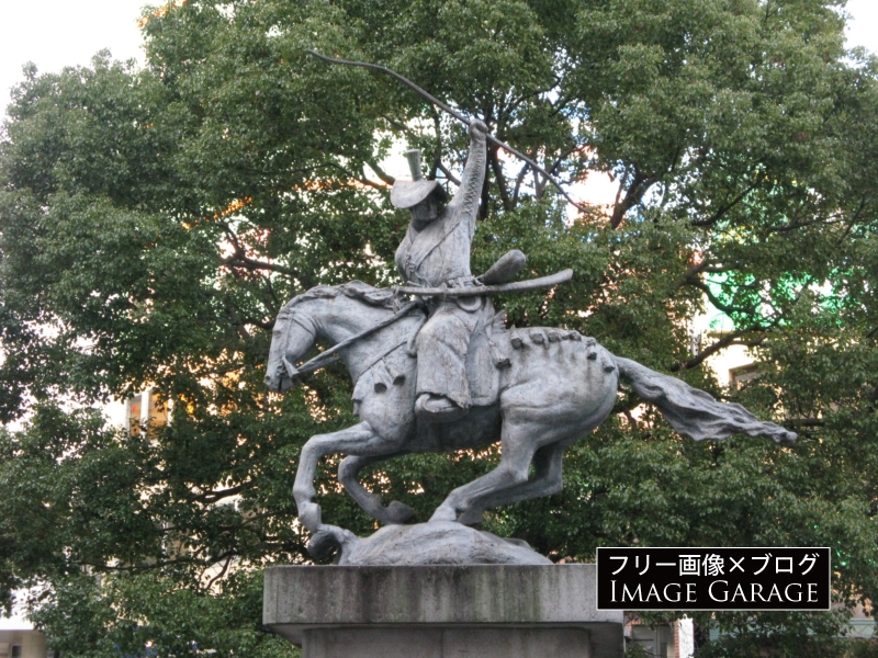 太田道灌騎馬像（日暮里）のフリー写真素材（無料画像）
