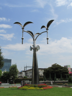 上野恩賜公園の時計のモニュメント（2020年に撤去）