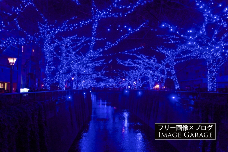 NAKAMEGURO 青の洞窟のフリー写真素材（無料画像）