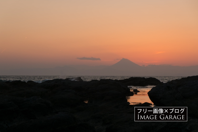 三浦半島・黒崎の鼻の夕焼けのフリー写真素材（無料画像）
