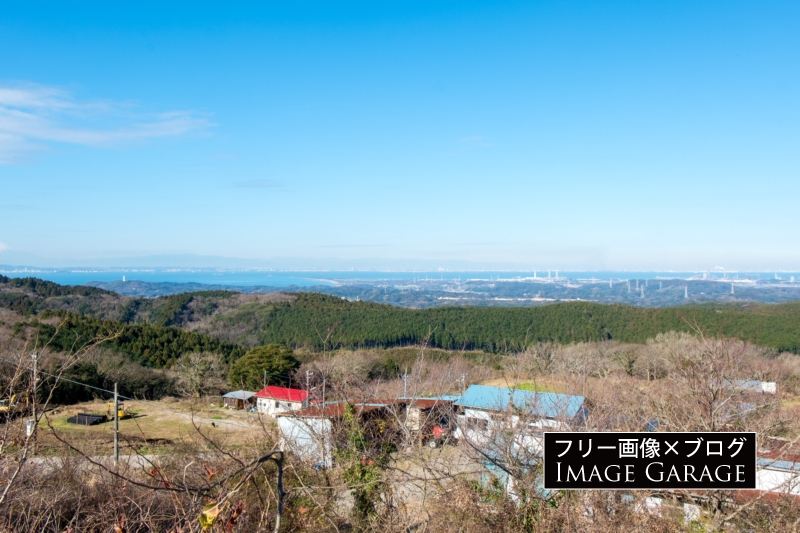 千葉県道93号線からの風景（マザー牧場前）のフリー写真素材（無料画像）