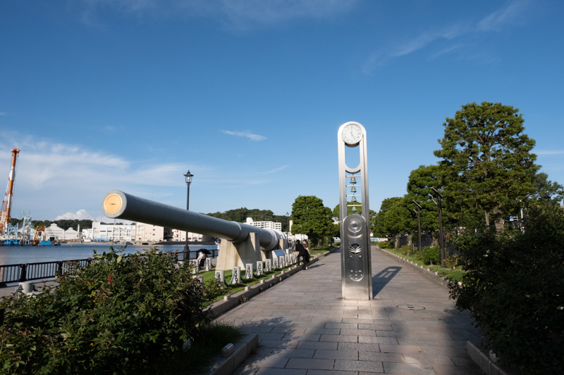 戦艦陸奥の砲塔とカリヨン時計・ヴェルニー公園