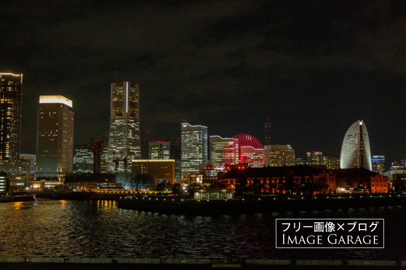 横浜港大さん橋からの夜景のフリー写真素材（無料画像）