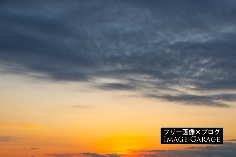 夕焼け空（’22年12月31日）のフリー写真素材（無料画像）