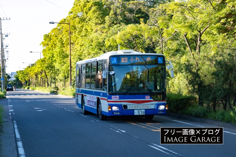 川崎鶴見臨港バスのフリー写真素材（無料画像）