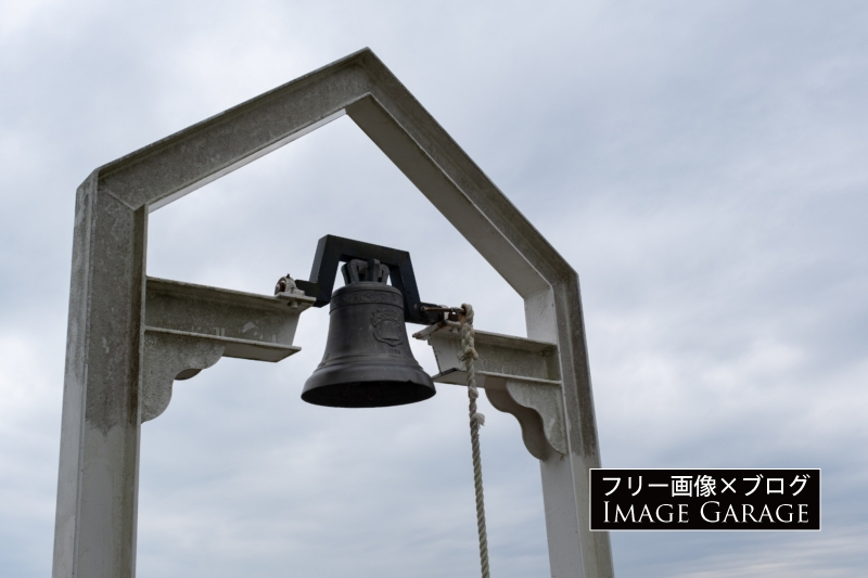愛の鐘（浜名湖サービスエリア）のフリー写真素材（無料画像）