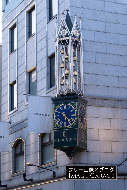 CHARMY元町本店のカリヨン時計のフリー写真素材（無料画像）