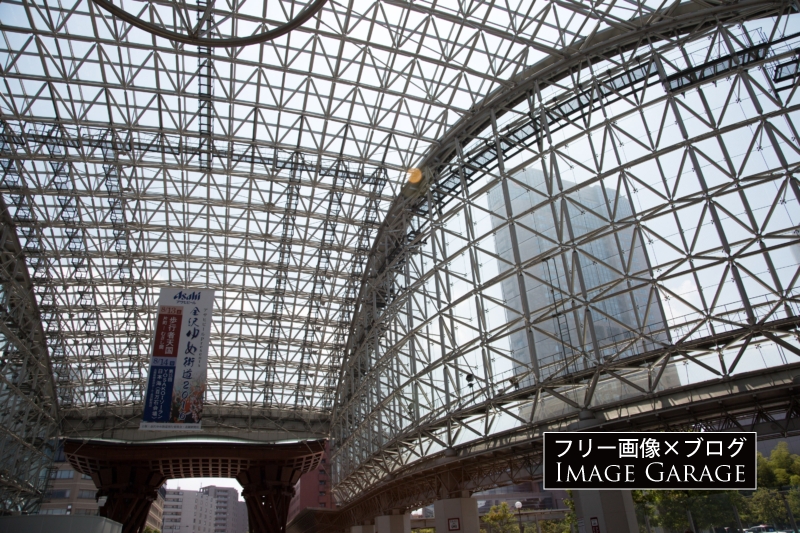 もてなしドーム（金沢駅・兼六園口）のフリー写真素材（無料画像）