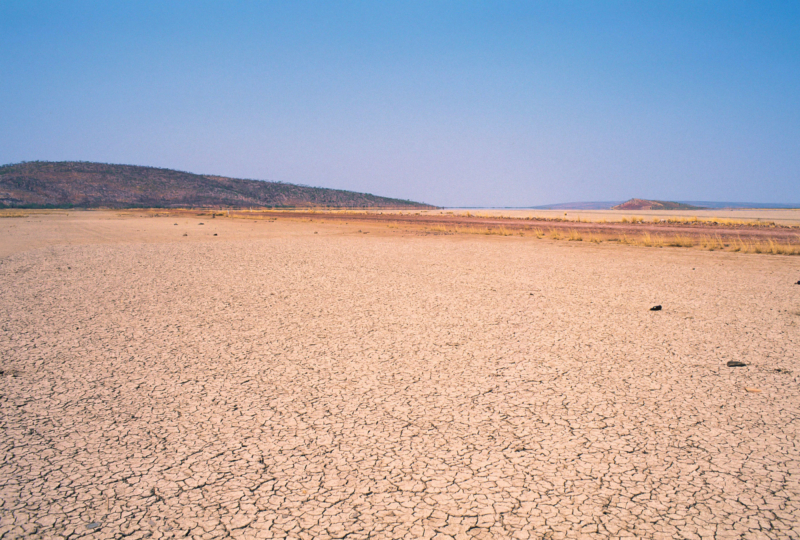 オーストラリアのひび割れの大地のフリー写真素材